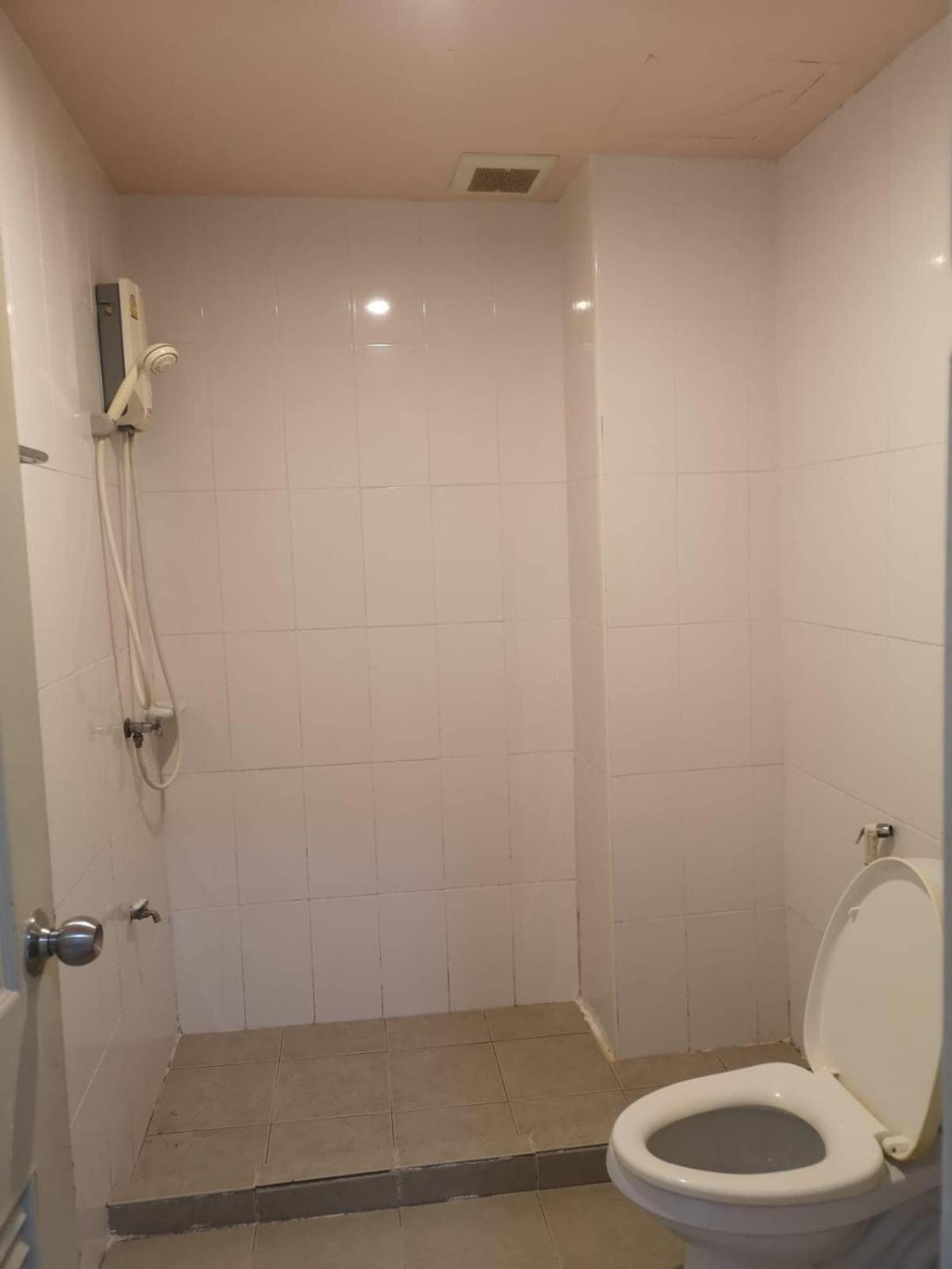 Kjs Pattaya Hotell Eksteriør bilde